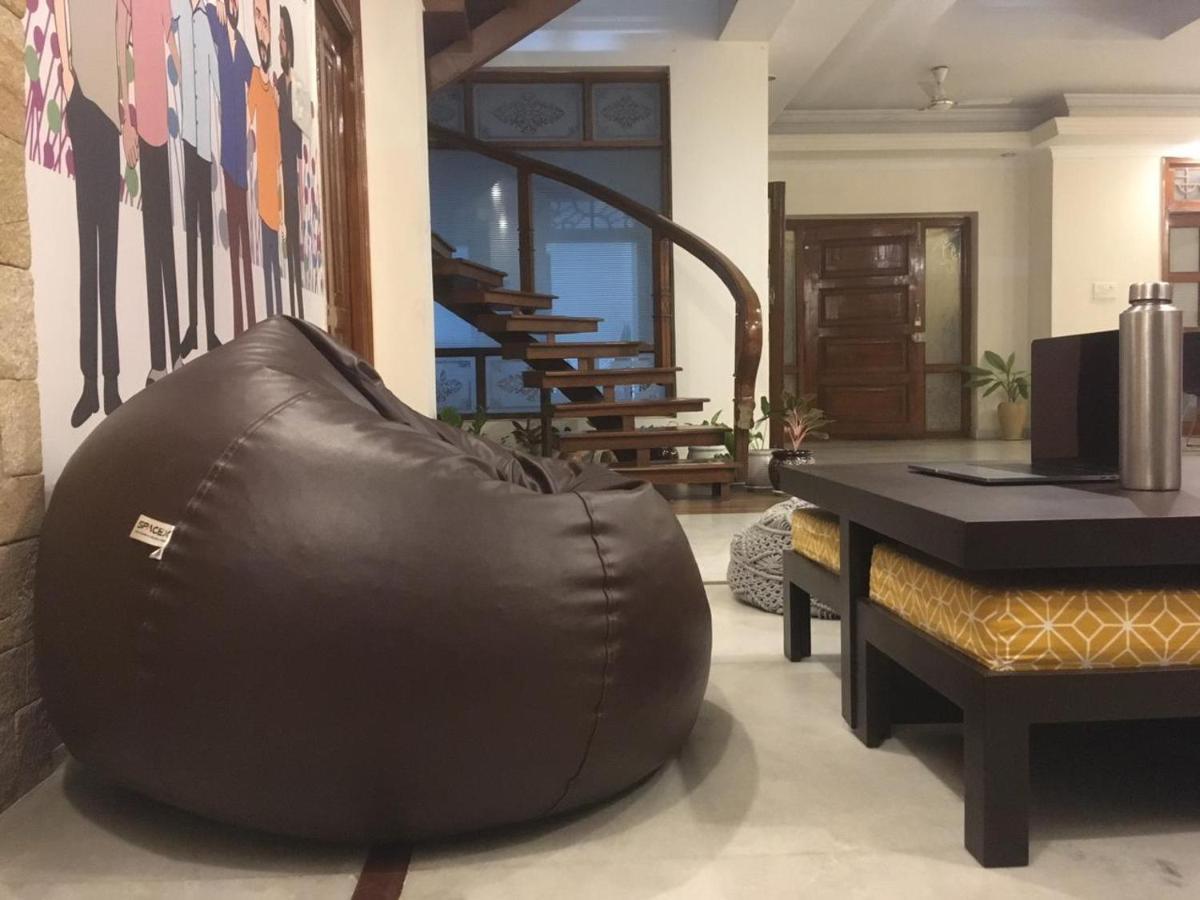 Nomads Nest Ostello Hyderabad Esterno foto