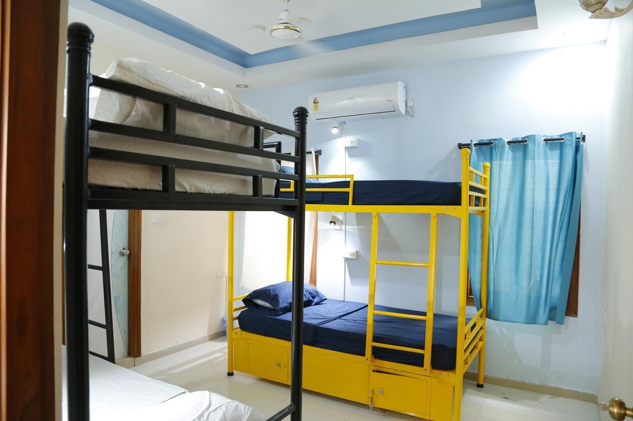 Nomads Nest Ostello Hyderabad Esterno foto